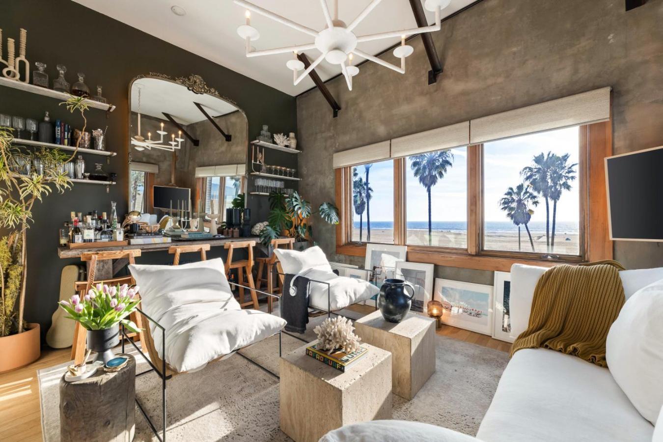 Holiday home Venice Beachfront Artist Loft *