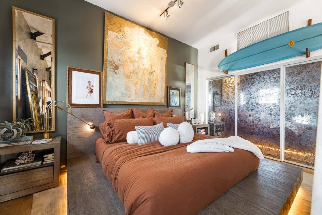 Venice Beachfront Artist Loft Holiday home Los Angeles